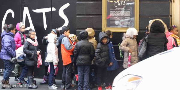 Photo Coverage: Kids Wait Outside To Go INSIDE BROADWAY at CATS 
