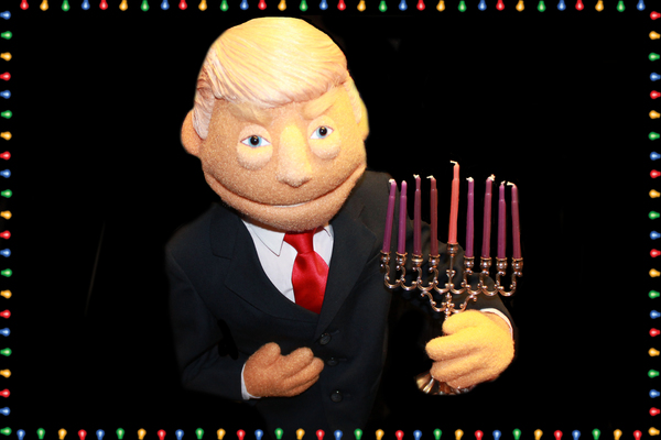 Photo Flash: AVENUE Q Decks the Halls with Holiday Portraits, Sets Holiday Schedule Image