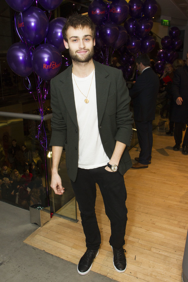 Douglas Booth Photo