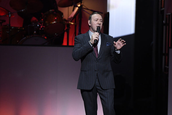 Photo Flash: First Look - Leslie Odom Jr, Lady Gaga & More Perform on NBC's TONY BENNETT CELEBRATES 90 Image