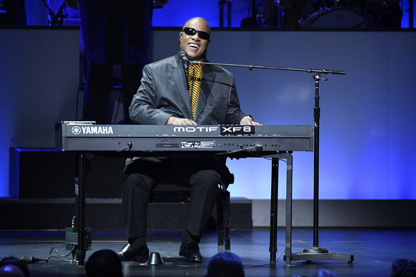Photo Flash: First Look - Leslie Odom Jr, Lady Gaga & More Perform on NBC's TONY BENNETT CELEBRATES 90 Image