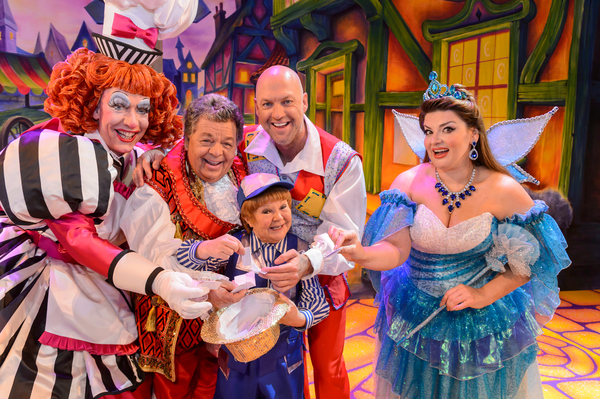 Photo Flash: DICK WHITTINGTON Stars Assemble for Birmingham's Biggest Panto, Opening Tonight Image