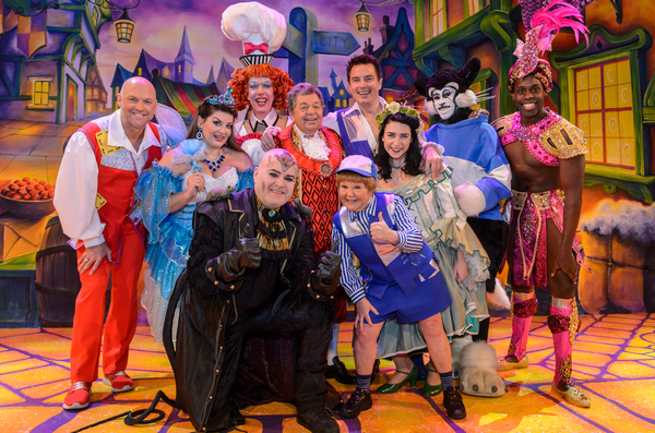 Photo Flash: DICK WHITTINGTON Stars Assemble for Birmingham's Biggest Panto, Opening Tonight Image