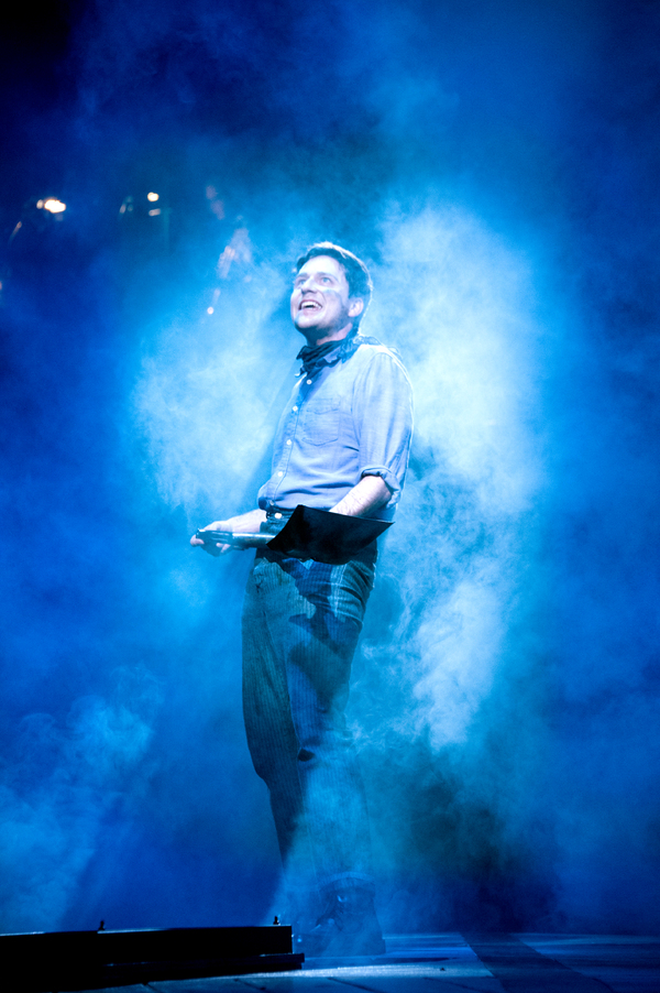 Photo Flash: All Aboard! First Look at Signature Theatre's 360-Degree Staging of TITANIC Image