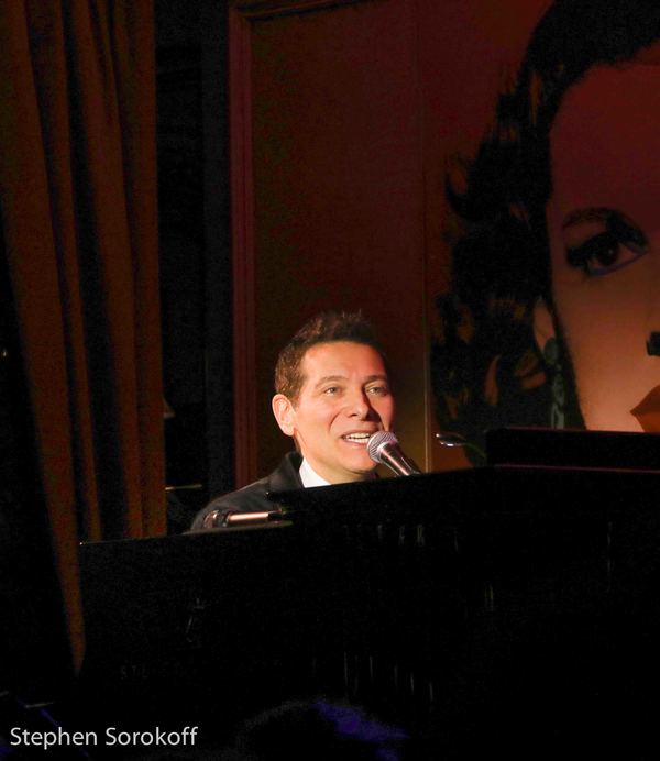 Photo Coverage: Feinstein's/54 Below Celebrates the Holidays with Michael Feinstein & Norm Lewis  Image