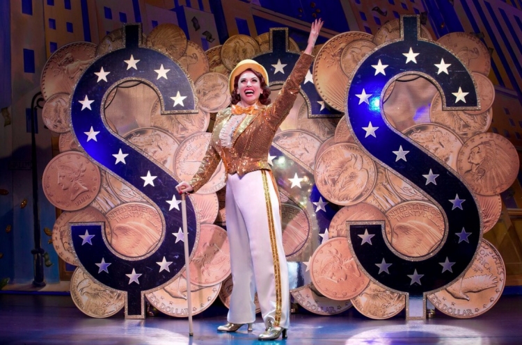 Dark, Graceful, Whimsical and Enduring - Looking Back at Shows That Closed in 2016 Image