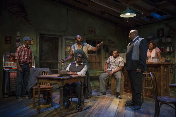 Photo Flash: First Look - EAST TEXAS HOT LINKS Extends at Writers Theatre; Eugene Lee to Stop By! Image