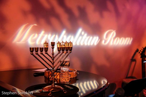Photo Coverage: The Metropolitan Room Celebrates Chanukah With Elli 