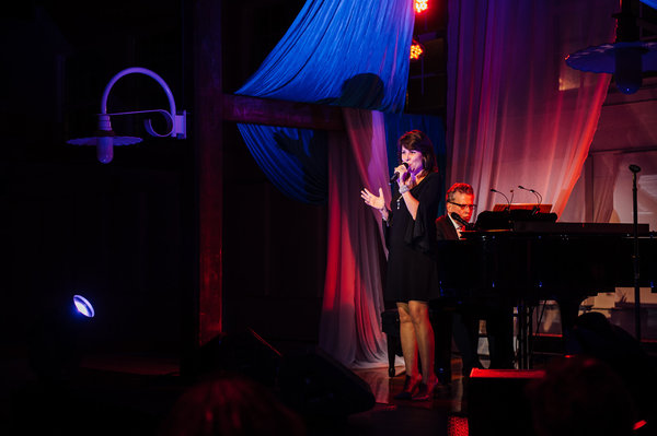 Photo Flash: Jim Caruso's Cast Party Hits The Fieldhouse at Old School Square Image