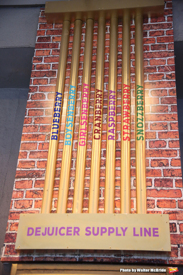 Up on the Marquee: The Lunt-Fontanne Gets Wonkafied for CHARLIE AND THE CHOCOLATE FACTORY! Image