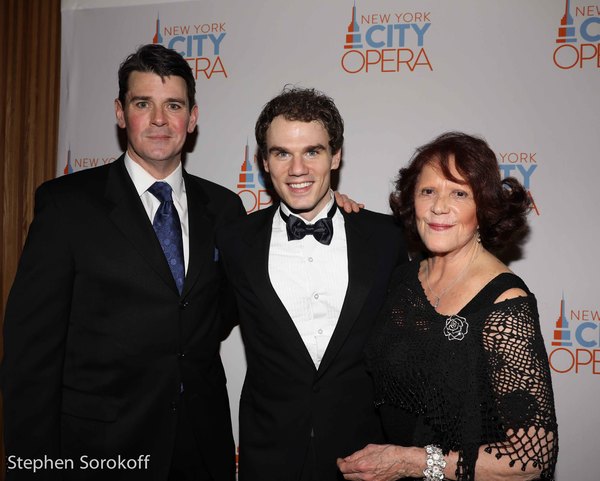 Keith Phares, Jay Armstrong Johnson, Linda Lavin Photo