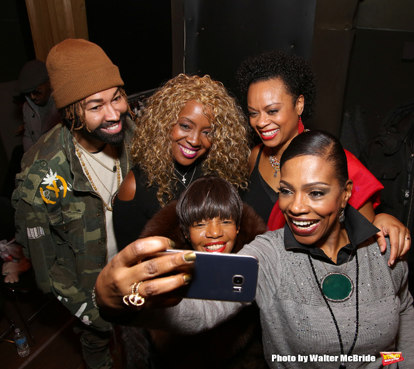 Ty Hunter, Meli'sa Morgan, Melba Moore, Jacqueline B. Arnold and Sheryl Lee Ralph Photo