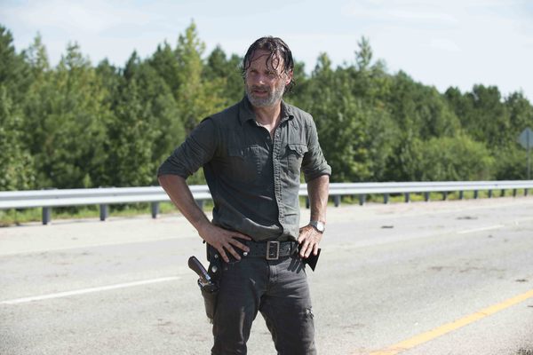 Photo Flash: AMC Shares WALKING DEAD Season 7B Official Synopsis & First Look Images 