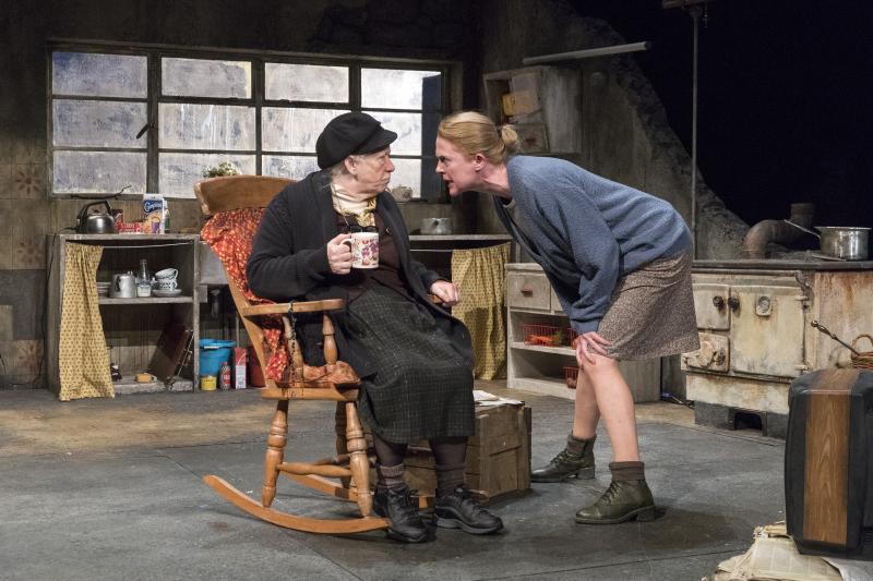 BWW Review: Tony Winners Garry Hynes and Marie Mullen Revisit Martin McDonagh's THE BEAUTY QUEEN OF LEENANE 