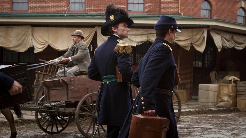 Interview: Bryce Pinkham Discusses his 'Wildly Quirky' Role on MERCY STREET Image