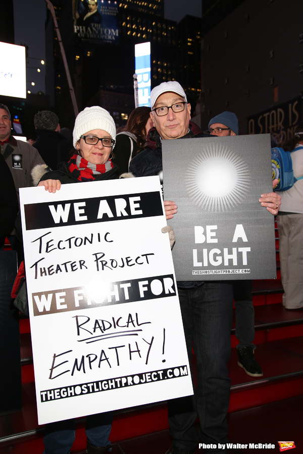 Photo Coverage: On Inauguration Eve, Broadway Unites to Take a Pledge for the Ghostlight Project 