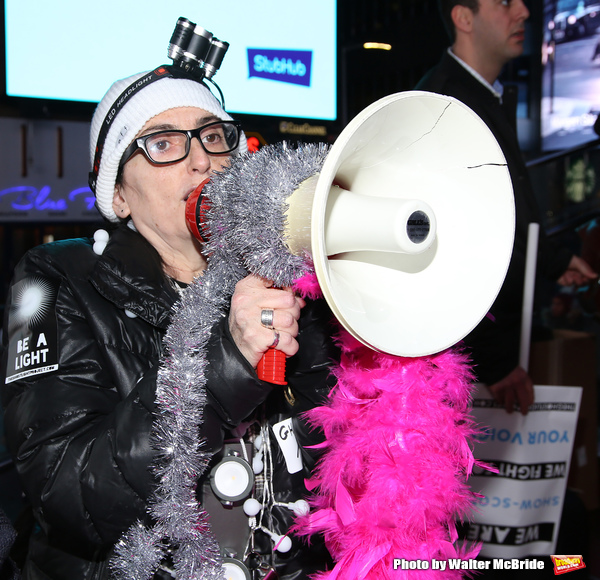 Photo Coverage: On Inauguration Eve, Broadway Unites to Take a Pledge for the Ghostlight Project Image