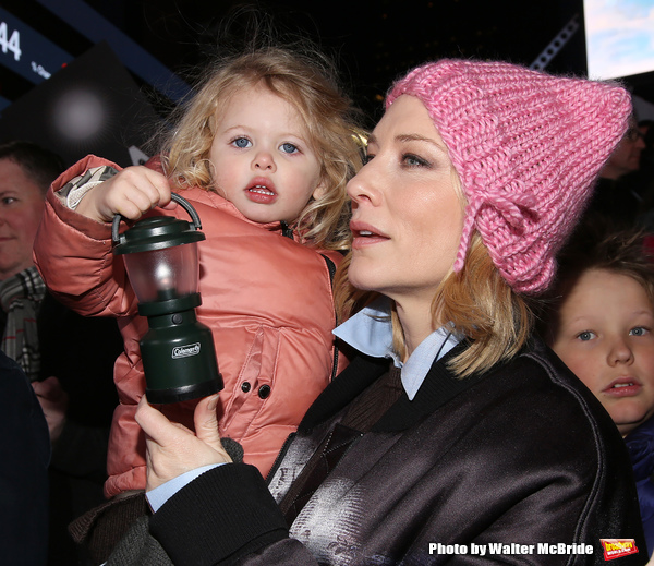 Photo Coverage: On Inauguration Eve, Broadway Unites to Take a Pledge for the Ghostlight Project 