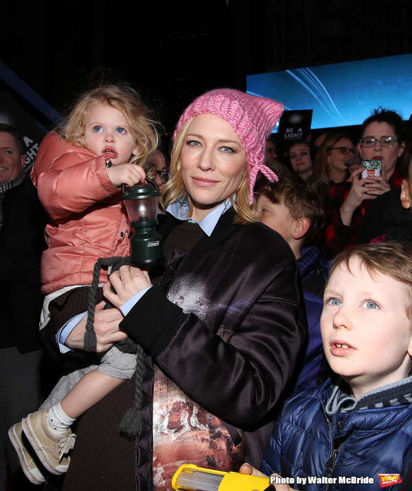 Photo Coverage: On Inauguration Eve, Broadway Unites to Take a Pledge for the Ghostlight Project 