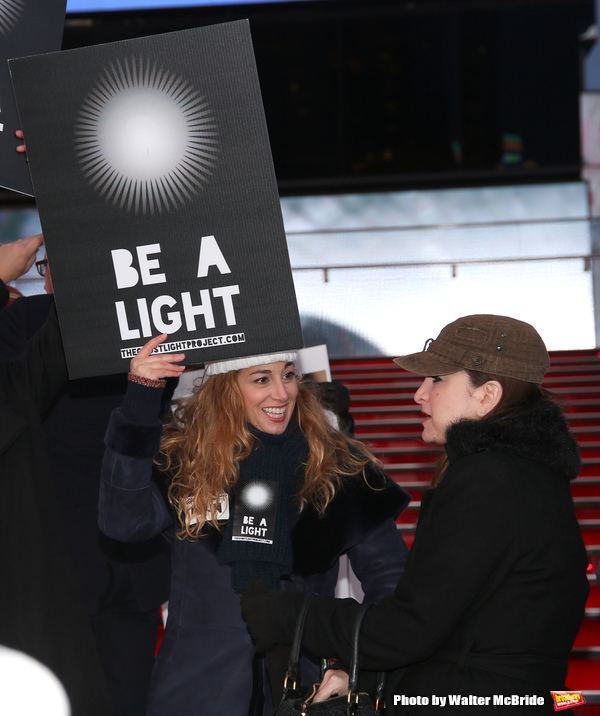 Photo Coverage: On Inauguration Eve, Broadway Unites to Take a Pledge for the Ghostlight Project 