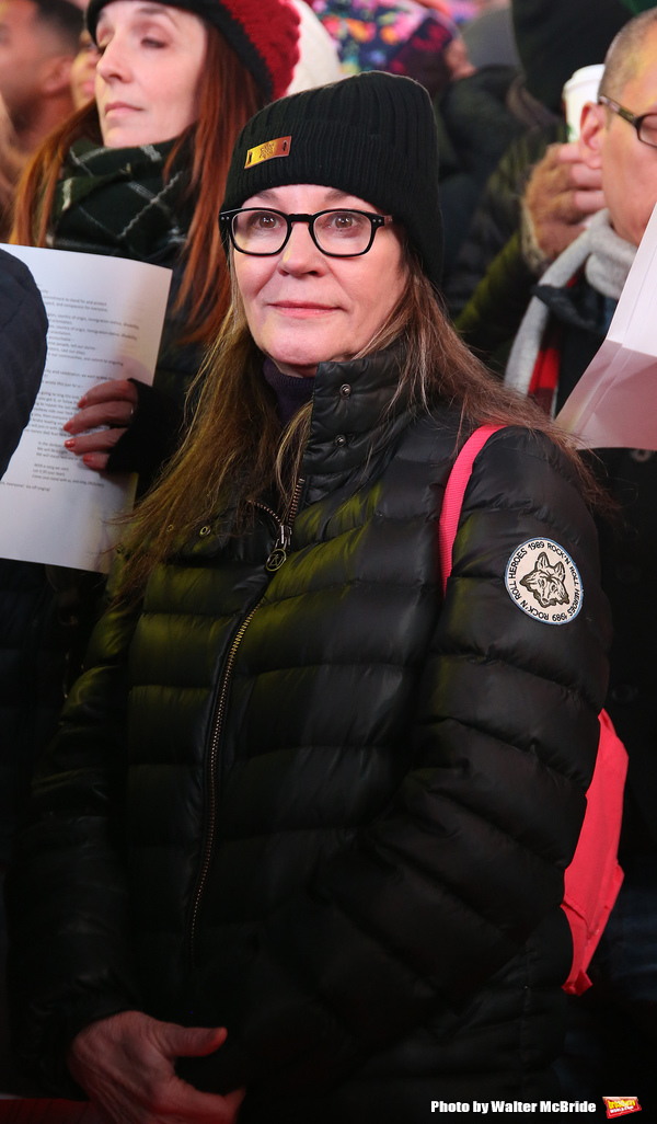 Photo Coverage: On Inauguration Eve, Broadway Unites to Take a Pledge for the Ghostlight Project Image
