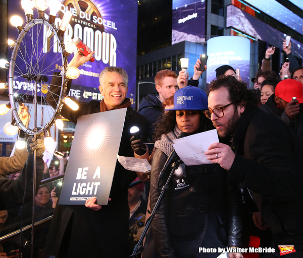 Photo Coverage: On Inauguration Eve, Broadway Unites to Take a Pledge for the Ghostlight Project 