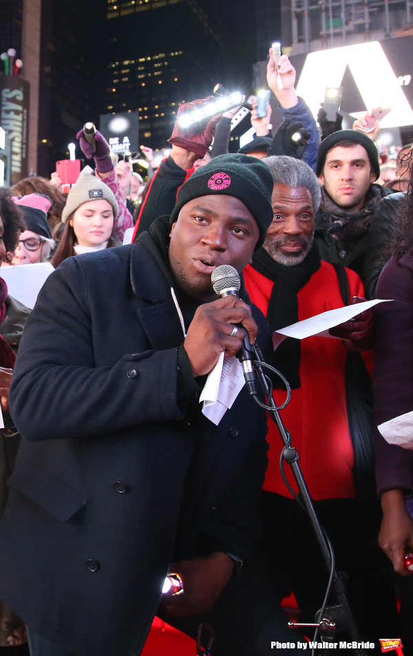 Photo Coverage: On Inauguration Eve, Broadway Unites to Take a Pledge for the Ghostlight Project 