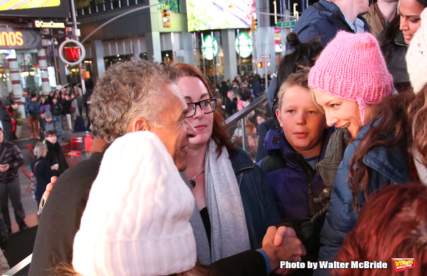 Photo Coverage: On Inauguration Eve, Broadway Unites to Take a Pledge for the Ghostlight Project Image