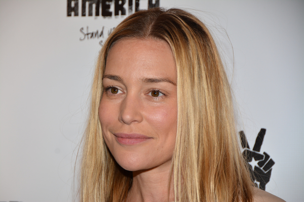 Piper Perabo Photo