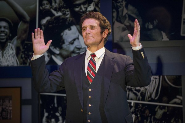 Photo Flash: Milwaukee Repertory Theater Presents MCGUIRE Image