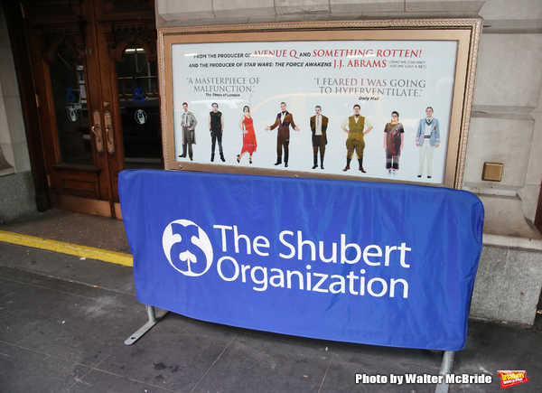 Up on the Marquee: THE PLAY THAT GOES WRONG Image
