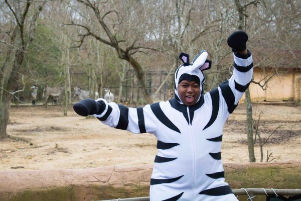 Photo Flash: Cast of MADAGASCAR Visits the Jackson Zoological Park! Image