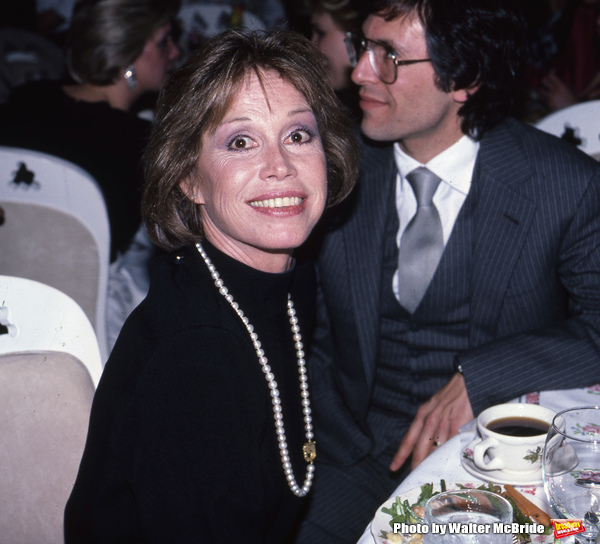 Photo Flash: Remembering Mary Tyler Moore Image