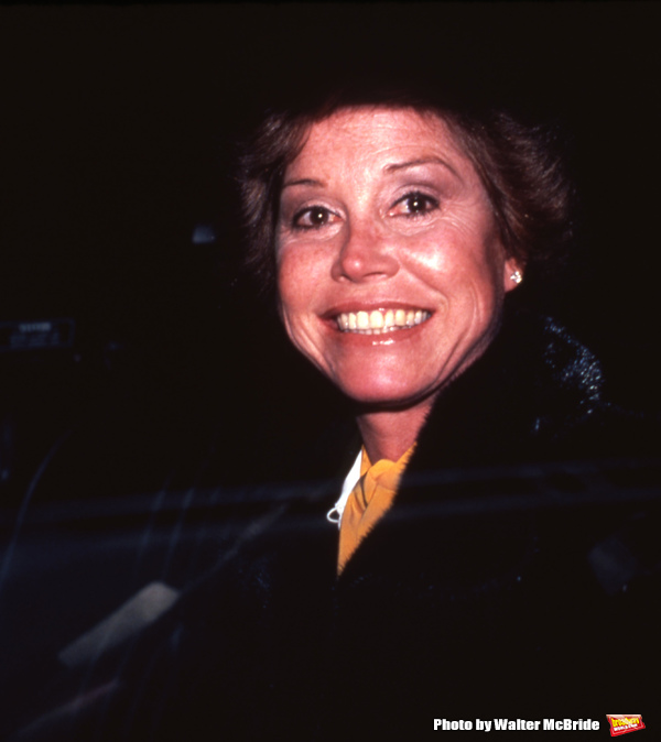 Photo Flash: Remembering Mary Tyler Moore Image