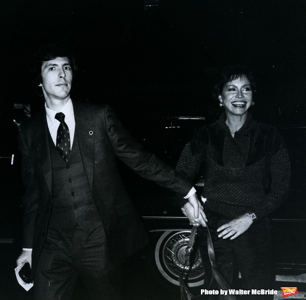 Photo Flash: Remembering Mary Tyler Moore Image