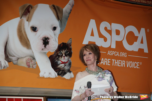 Mary Tyler Moore attending A Star-Studded Dog and Cat Adopt-A-Thon, BROADWAY BARKS 11 Photo