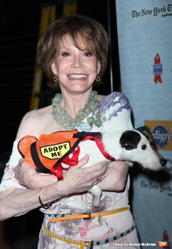 Mary Tyler Moore
attending A Star-Studded Dog and Cat Adopt-A-Thon, BROADWAY BARKS 11 Photo