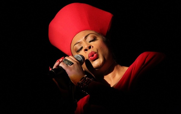 Photo Flash: First Look at Jacqueline B. Arnold in AN EVENING WITH PHYLLIS HYMAN Off-Broadway Image