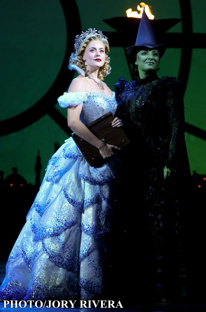 WICKED Returns to Manila, Praises Filipino Audiences Image