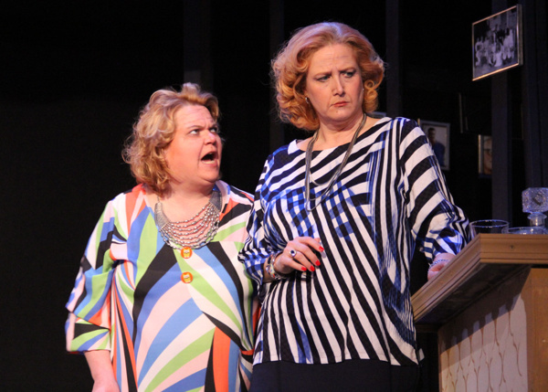Photo Flash: First Look at Adult Drama OTHER DESERT CITIES at the Old Opera House 