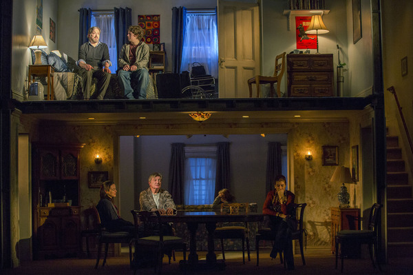 Photo Flash: First Look at Kate Walsh, Jeremy Shamos and More in IF I FORGET at Roundabout  Image