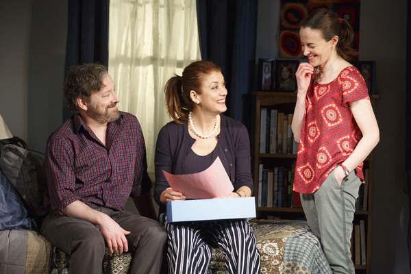Photo Flash: First Look at Kate Walsh, Jeremy Shamos and More in IF I FORGET at Roundabout Image