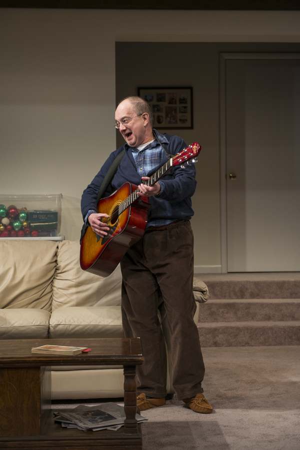 Photo Flash: First Look at Young Jean Lee's STRAIGHT WHITE MEN at Steppenwolf Theatre Image