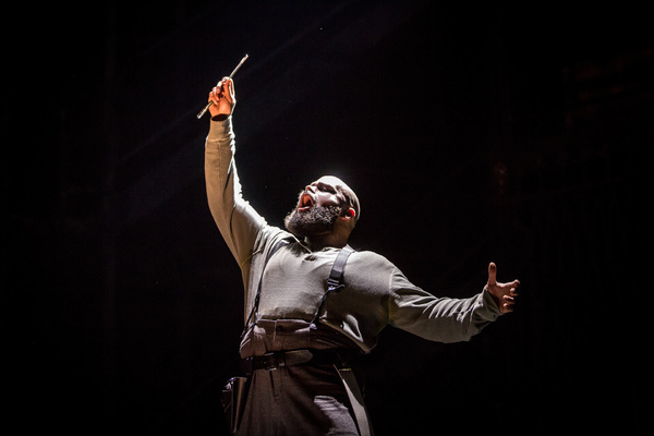 Photo Flash: Paramount Theatre's Bold New Production of SWEENEY TODD Image