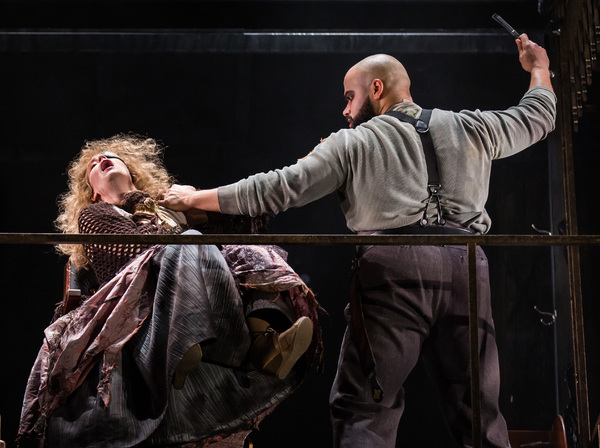 Photo Flash: Paramount Theatre's Bold New Production of SWEENEY TODD 