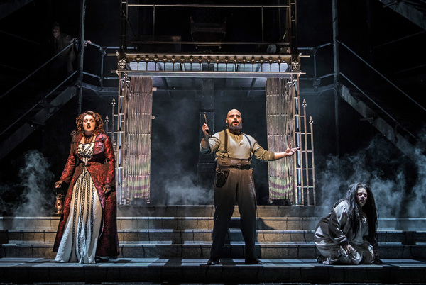 Photo Flash: Paramount Theatre's Bold New Production of SWEENEY TODD Image