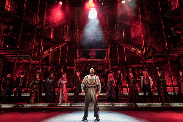 Photo Flash: Paramount Theatre's Bold New Production of SWEENEY TODD Image