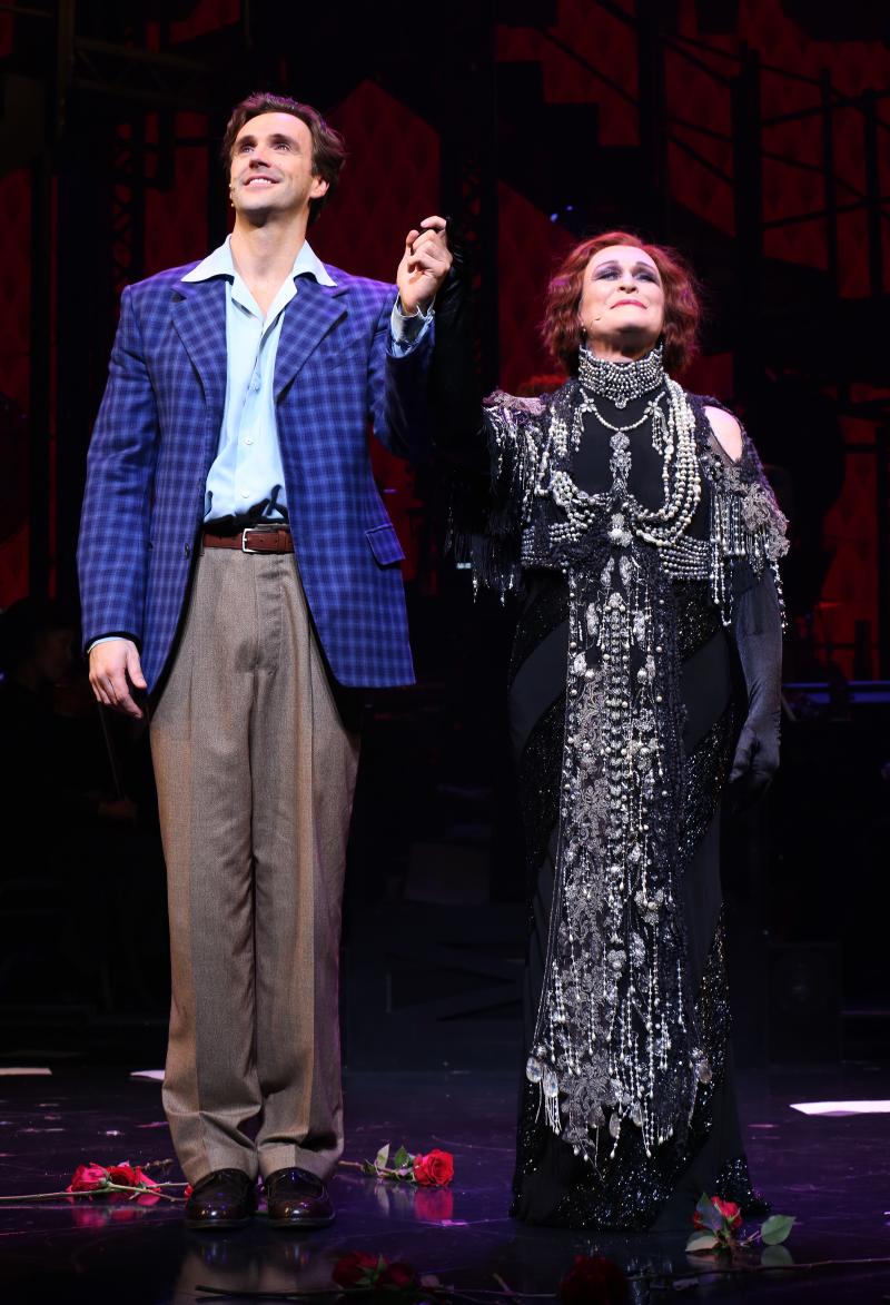 BWW Flashback: Norma Surrenders - SUNSET BOULEVARD Takes Final Broadway Bow Image