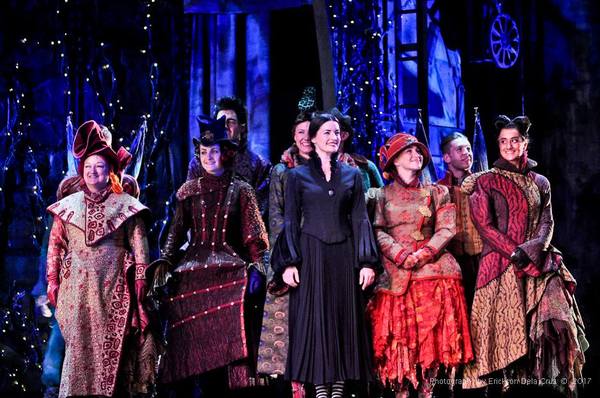 Photo Coverage: WICKED Returns to Manila Gala Night Image