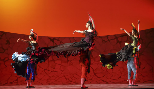 Photo Flash: First Look at Lyric Opera of Chicago's CARMEN Image